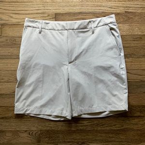 All In Motion men’s shorts